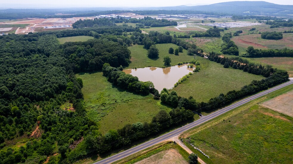 More Photos Of 8042 Pulaski Pike, Toney Land For Sale