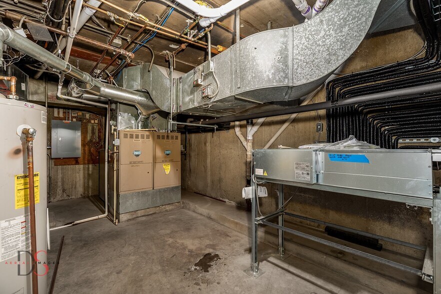 More Photos Of 612 Court St, Ottawa Medical For Sale