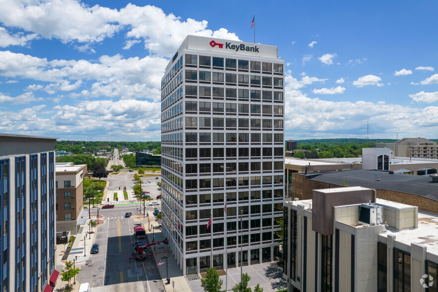 Primary Photo Of 202 S Michigan St, South Bend Medical For Lease