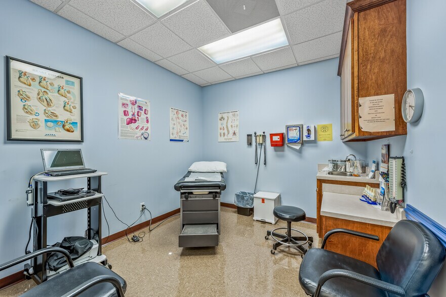 More Photos Of 2202 Jordan Rd SW, Fort Payne Medical For Sale