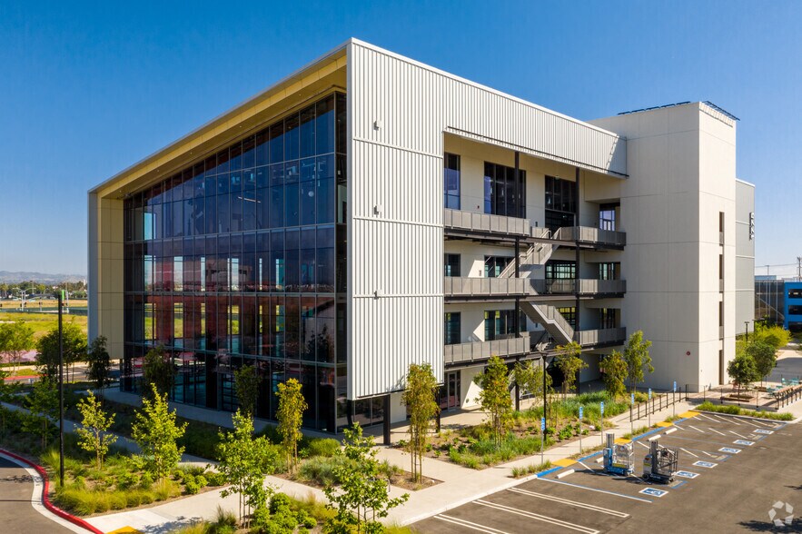 More Photos Of 1730 Flight Way, Tustin Unknown For Lease