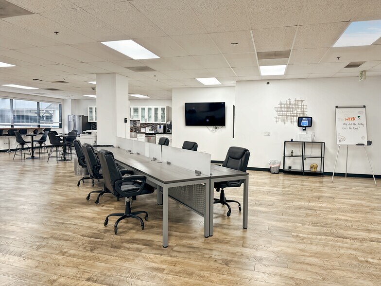 More Photos Of 901 W Civic Center Dr, Santa Ana Coworking Space