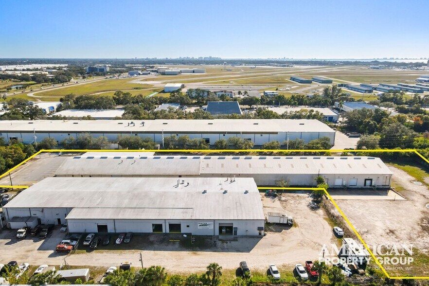More Photos Of 1227-1231 Hardin Ave, Sarasota Warehouse For Sale