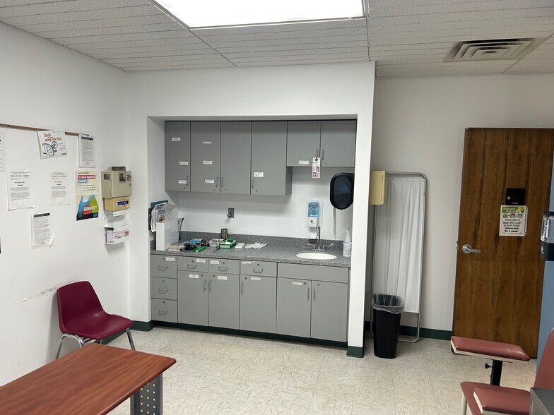 More Photos Of 214 State St, Schenectady Office For Lease