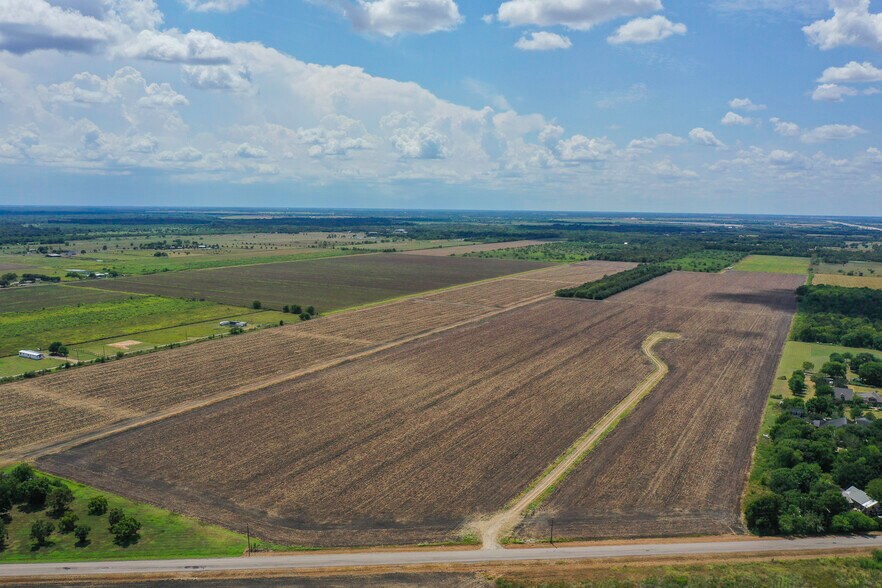 More Photos Of 1210 Darst Road, Beasley Land For Sale