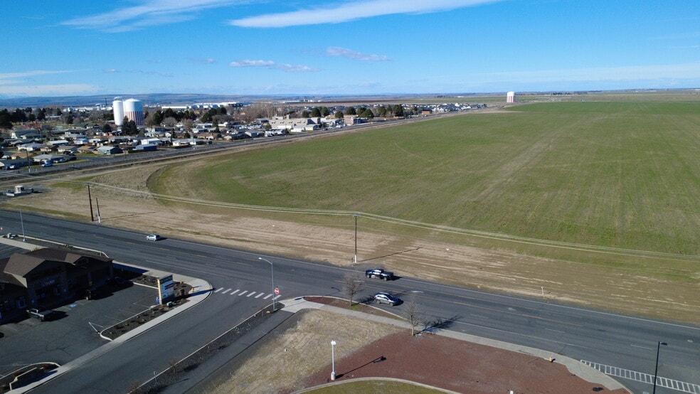 More Photos Of main street, Othello Land For Sale