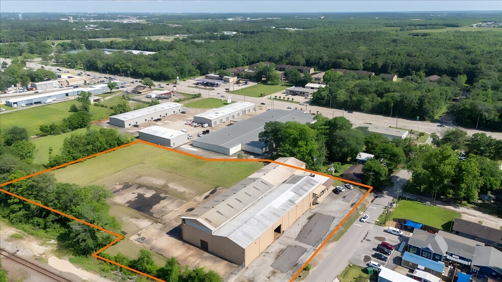 More Photos Of 695 Pinchback Rd, Beaumont Warehouse For Sale