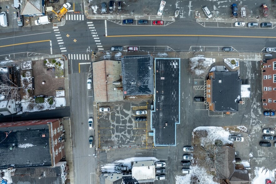 More Photos Of 156 Main St, Ludlow Office For Sale