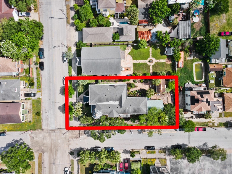 More Photos Of 1103 33rd St, Galveston Hotel For Sale