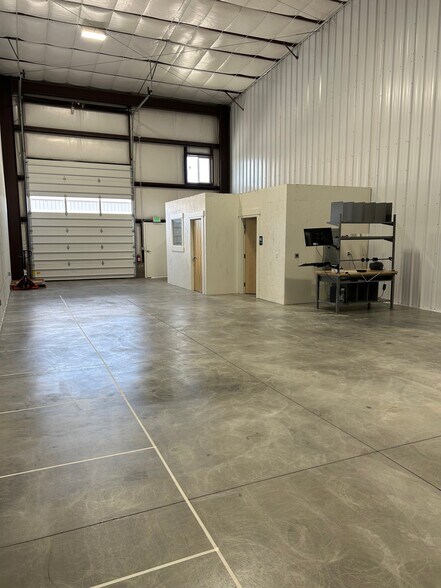 More Photos Of 1900 N 200 E, Spanish Fork Warehouse For Lease