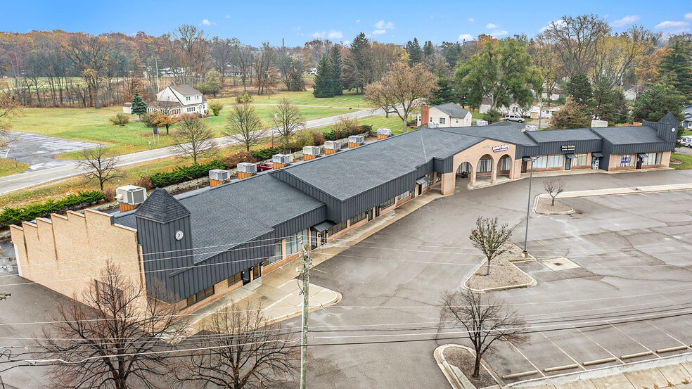 More Photos Of 1400 Scott Lake Rd, Waterford Office For Lease