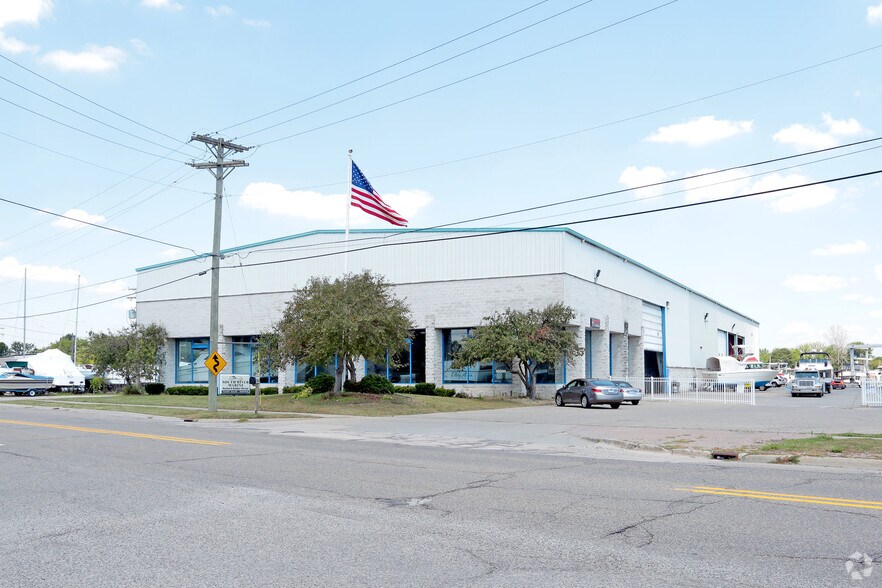 More Photos Of 30099 S River Rd, Harrison Township Specialty For Sale