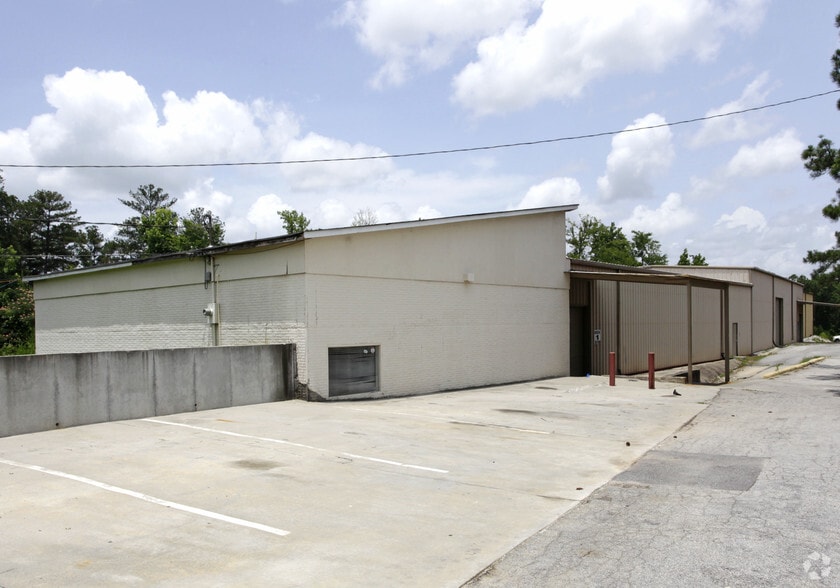 More Photos Of 1128-1130 Highway 54 W, Fayetteville Unknown For Lease