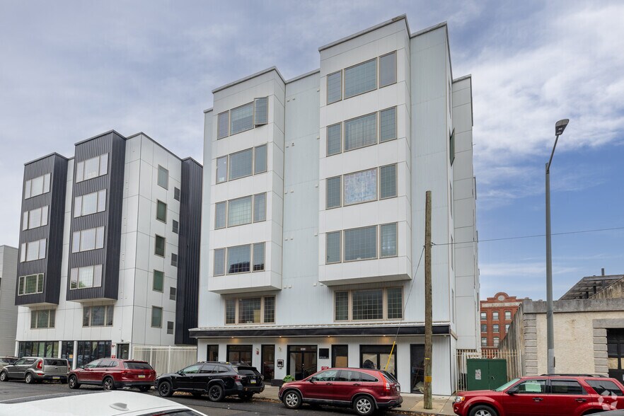 Primary Photo Of 1413 Germantown Ave, Philadelphia Flex For Lease