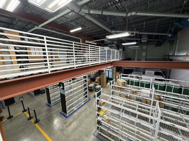 More Photos Of 2140 NE 2nd Ave, Miami Auto Repair For Lease