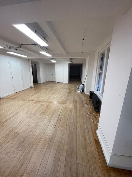 More Photos Of 309 W 57th St, New York Apartments For Lease