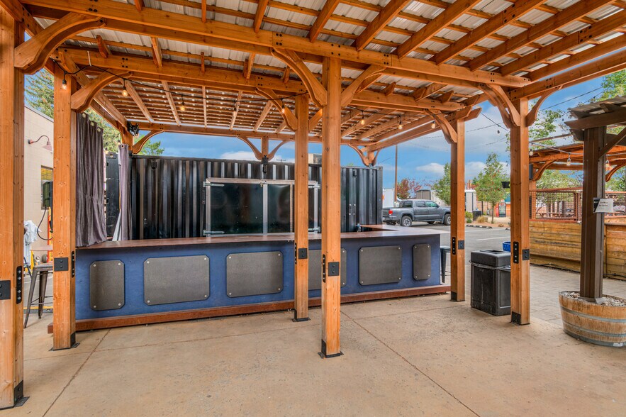 More Photos Of 20 NW Greenwood Ave, Bend Loft Creative Space For Sale