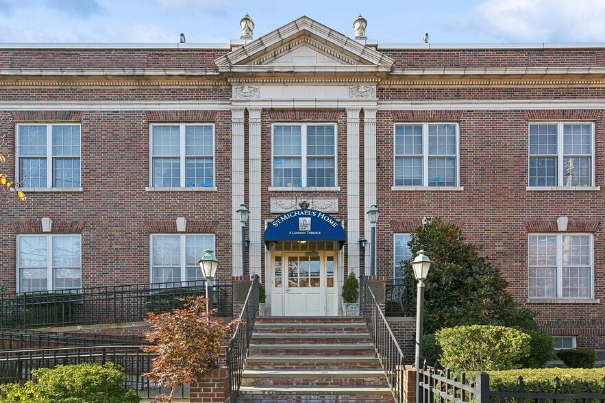 More Photos Of 3 Lehman Ter, Yonkers Congregate Senior Housing For Sale