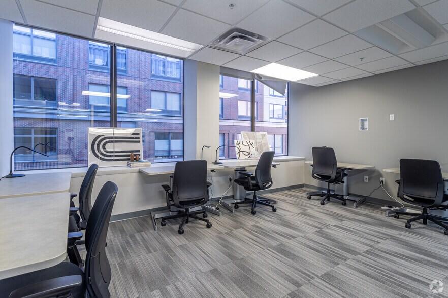 More Photos Of 396-400 Congress St, Portland Coworking Space