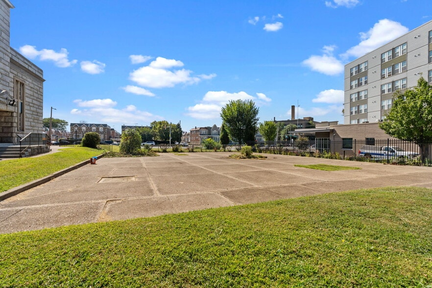 More Photos Of 5520 Harbison Ave, Philadelphia Religious Facility For Sale
