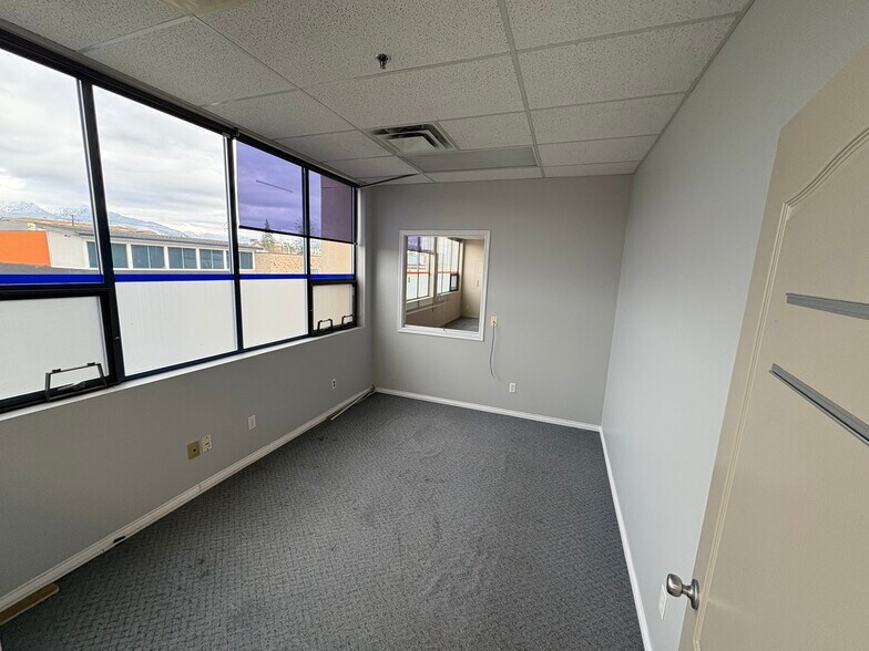 More Photos Of 22722 Lougheed Hwy, Maple Ridge Office Residential For Sale