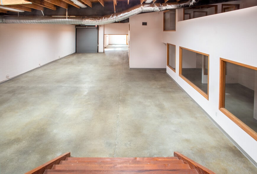 More Photos Of 2228 Barry Ave, Los Angeles Warehouse For Lease