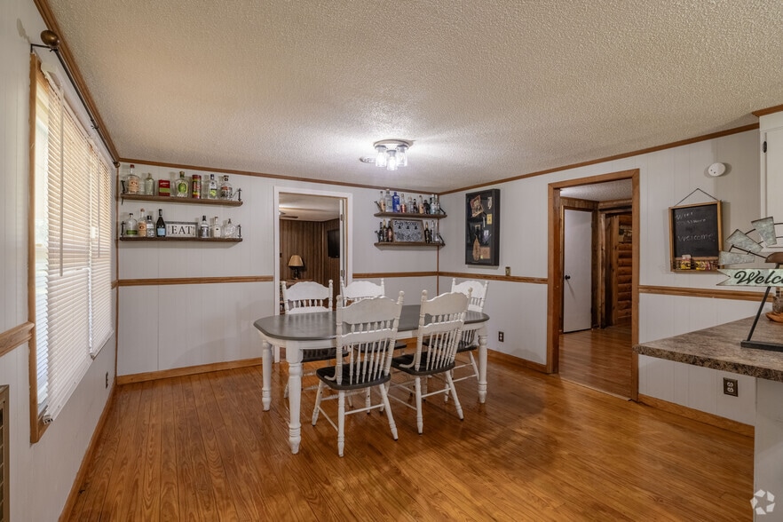 More Photos Of 444 Charlie Roberts Rd, Pelham Hospitality For Sale