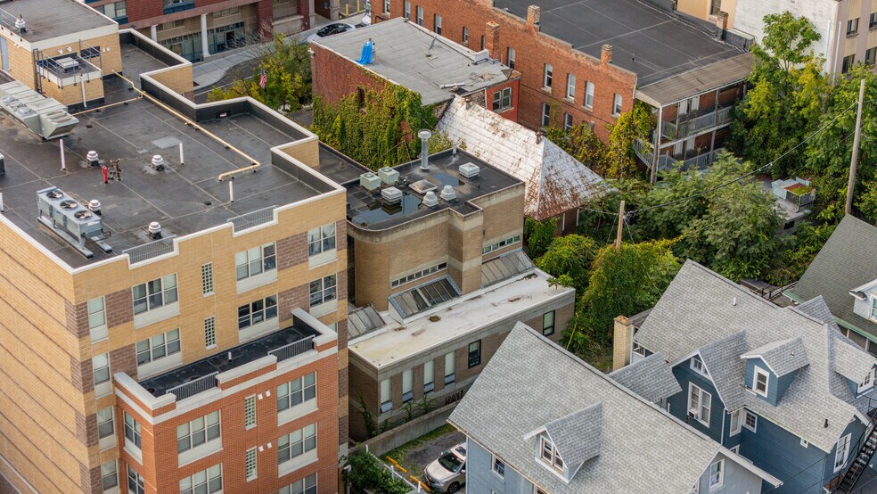 More Photos Of 309 College Ave, Ithaca Flex For Sale