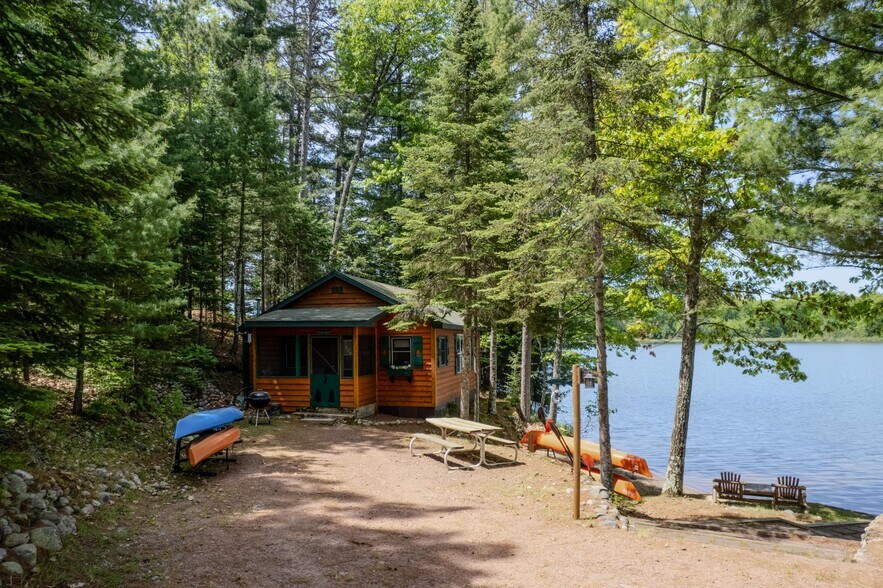 More Photos Of 8971 Thoroughfare Rd, Minocqua Multifamily For Sale