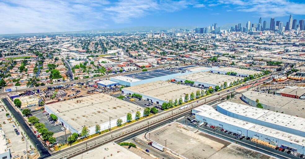 More Photos Of 2501-2551 S Alameda St, Los Angeles Unknown For Lease