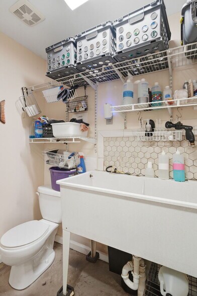 More Photos Of 718 E New York Ave, Deland Specialty For Sale