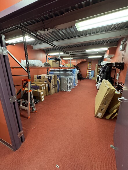 More Photos Of 2501 William Penn Hwy, Easton General Retail For Lease