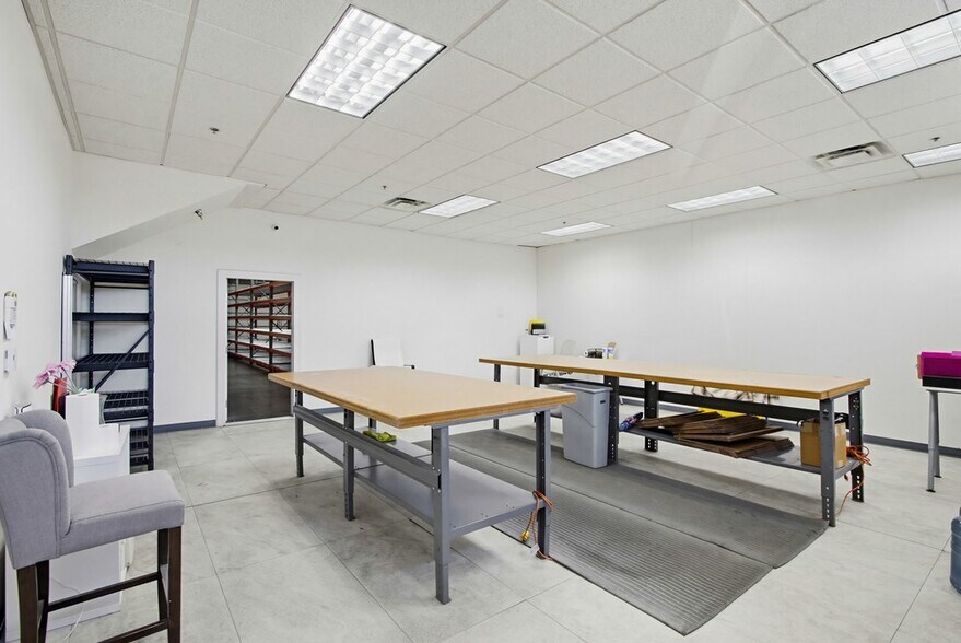 More Photos Of 1568 Lancaster Point Way, San Diego Flex For Sale