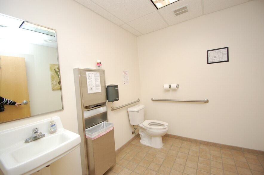More Photos Of 105 W Houghton Ave, West Branch Medical For Sale