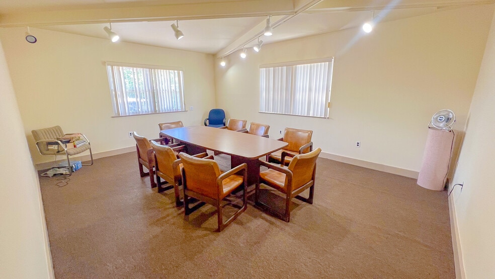 More Photos Of 411 E Marlton Pike, Cherry Hill Office For Lease