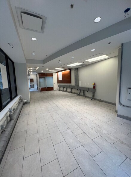 More Photos Of 640 University Ave, Madison Apartments For Lease