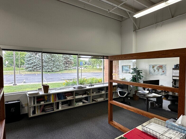 More Photos Of 11114-11158 James St, Zeeland Warehouse For Sale