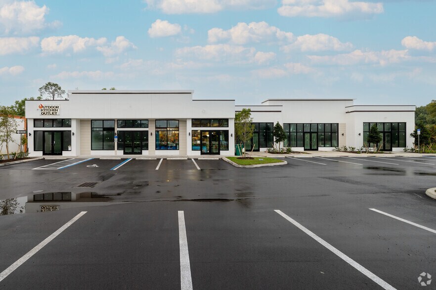 More Photos Of 11222 E Tamiami Trl, Naples Freestanding For Lease