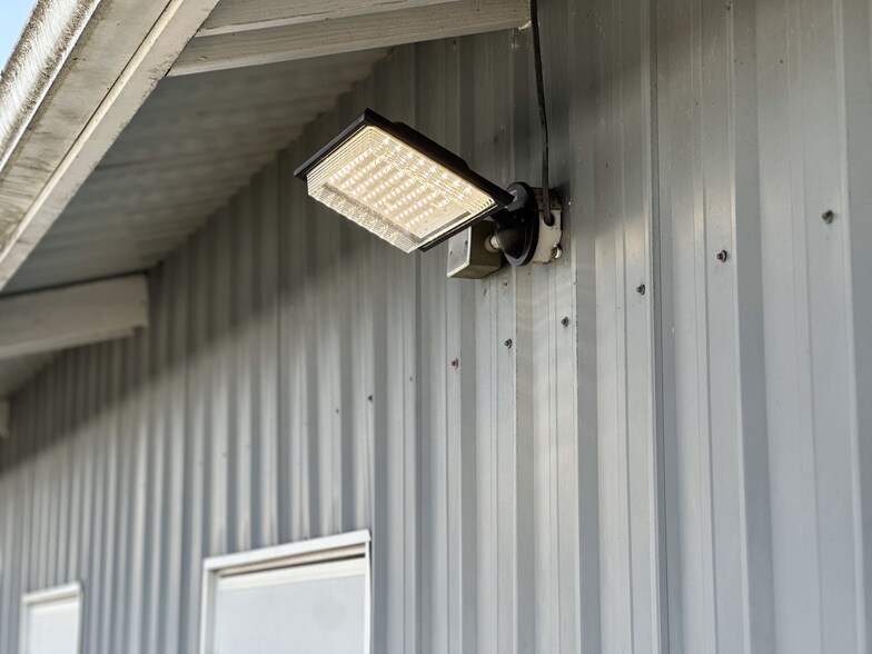 More Photos Of 3405 Mount Vista Rd, Centralia Self Storage For Sale