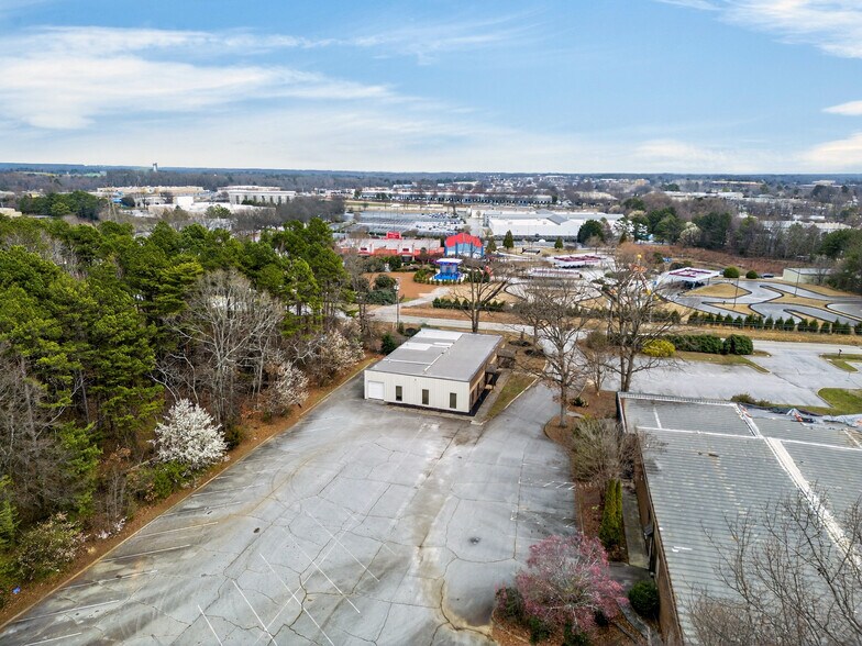 More Photos Of 1313-A Miller Rd, Greenville Office For Lease
