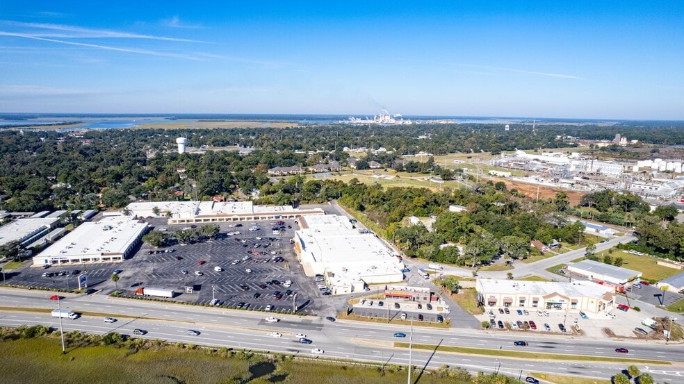 More Photos Of 1965 Glynn Ave, Brunswick Storefront Retail Office For Lease