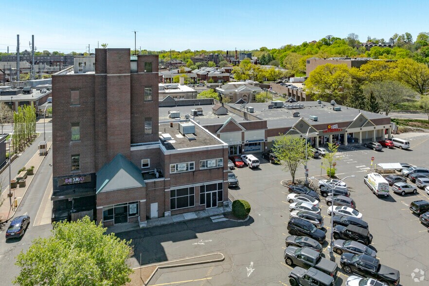 More Photos Of 17 Washington St, Norwalk Loft Creative Space For Sale