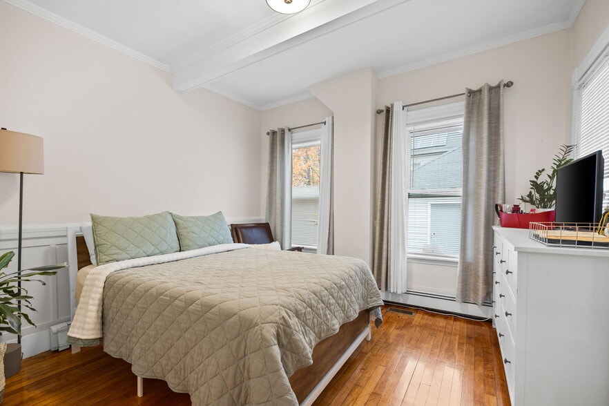 More Photos Of 33 Clinton St, Framingham Apartments For Sale