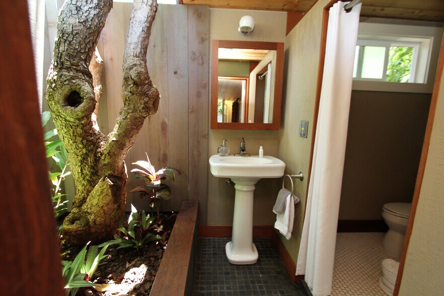 More Photos Of 40 Ae Pl, Paia Apartments For Sale
