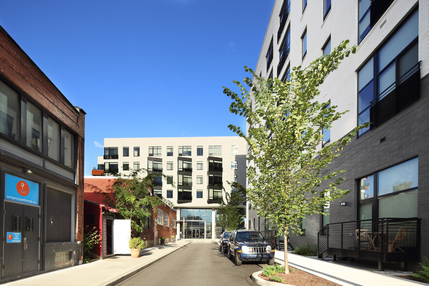 More Photos Of 6102-6168 Centre Ave, Pittsburgh Apartments For Lease