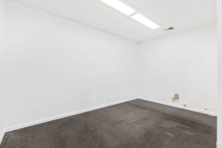 More Photos Of 77-89 Jackson St, Hayward Office For Lease