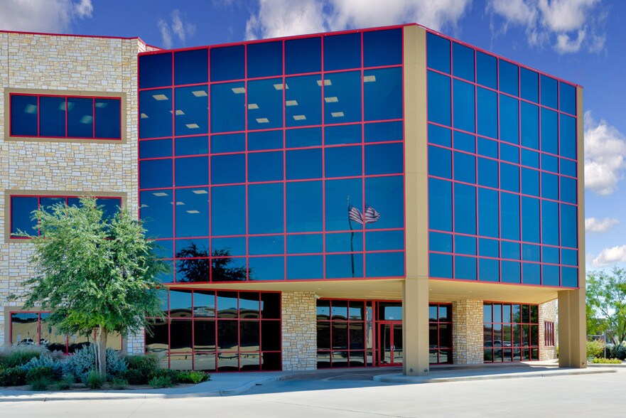 More Photos Of 5001 W Loop 289, Lubbock Office For Lease