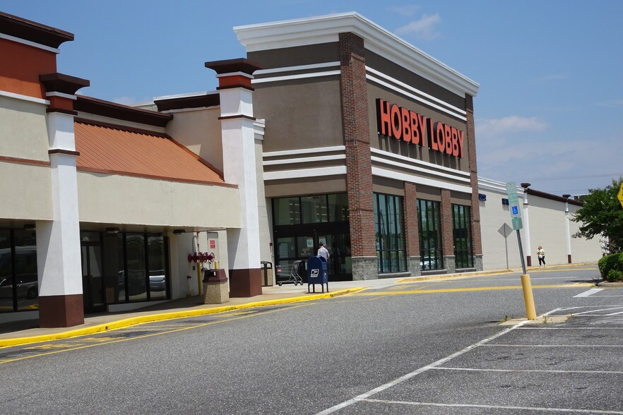 More Photos Of 1730 E Dixon Blvd, Shelby Unknown For Lease