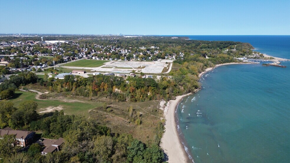 More Photos Of 315 Marion Ave, South Milwaukee Manufacturing For Sale