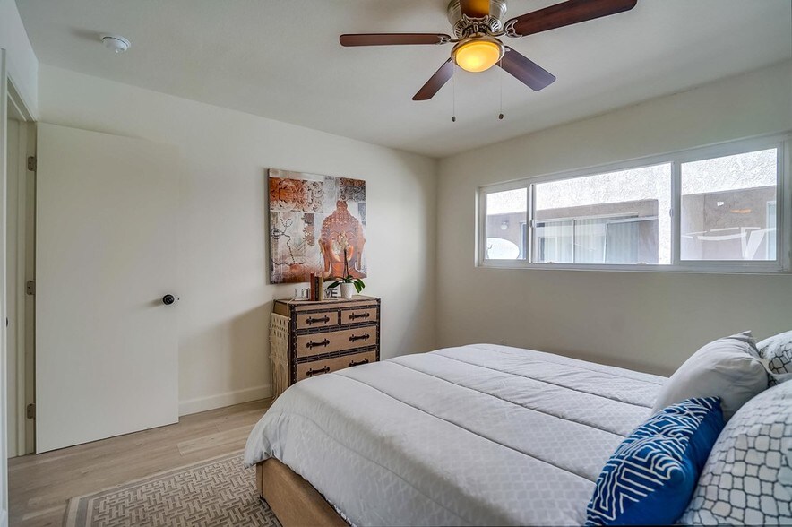 More Photos Of 1512 Sherman Pl, Long Beach Apartments For Sale
